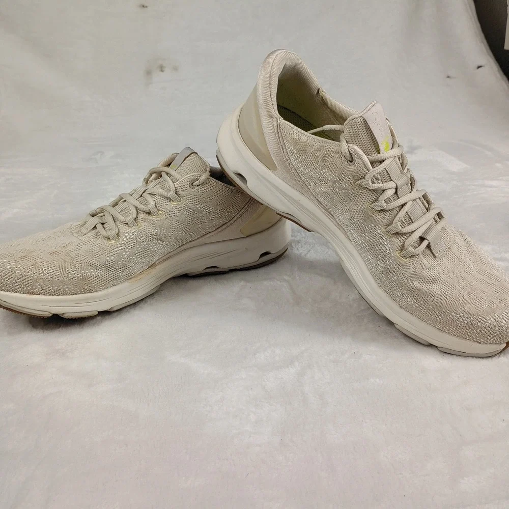 Ryka Walking Sneakers Womens 9.5M Beige Mesh Lace Up RE-ZORB‎ Cushion